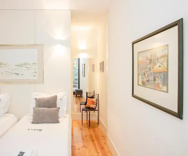 Liiiving In | Secret Terrace Apartment *