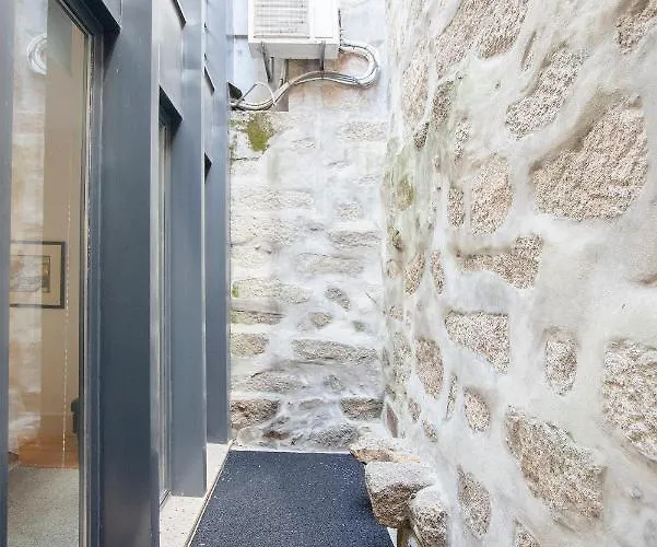 Liiiving In | Secret Terrace Apartment Porto