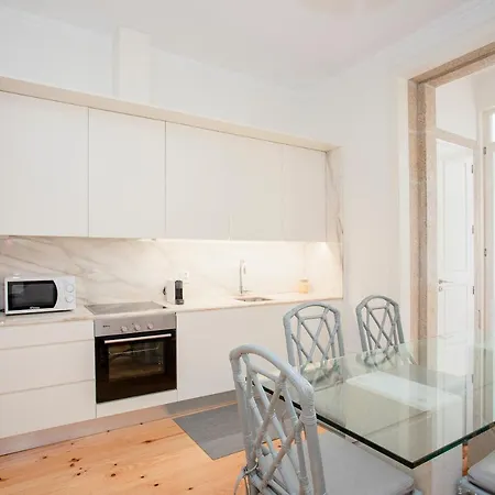 Liiiving In | Secret Terrace Apartment *