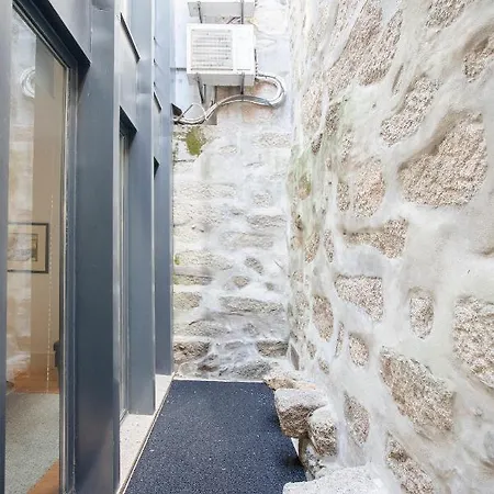 Liiiving In | Secret Terrace Apartment Porto