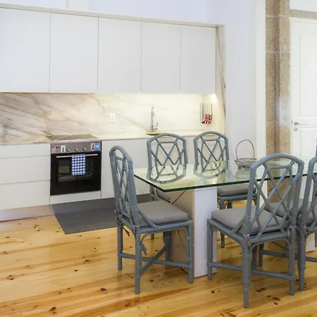 Liiiving In | Secret Terrace * Порту