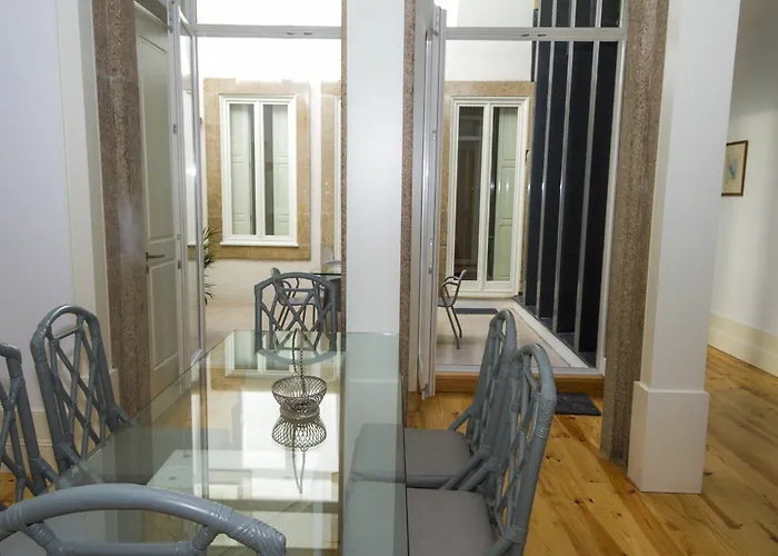 Liiiving In | Secret Terrace פורטו