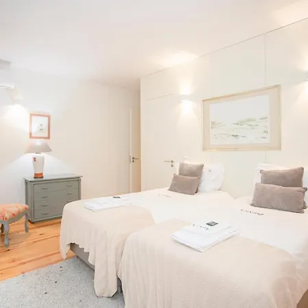 Liiiving In | Secret Terrace * פורטו