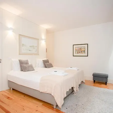 Liiiving In | Secret Terrace アパート ポルト