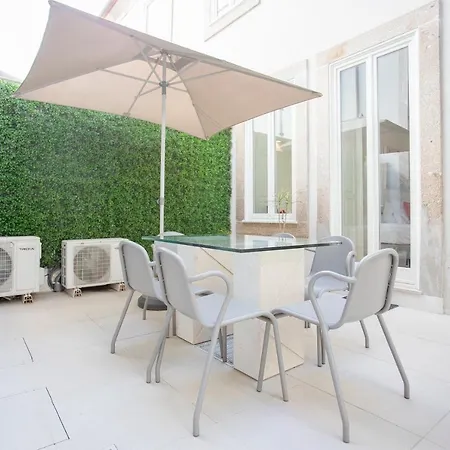 Liiiving In | Secret Terrace *