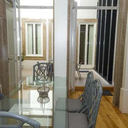 Liiiving In | Secret Terrace פורטו