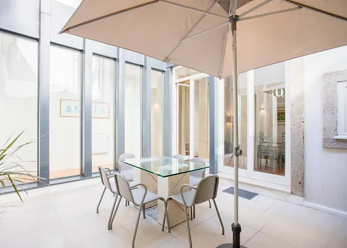 Liiiving In | Secret Terrace ポルト