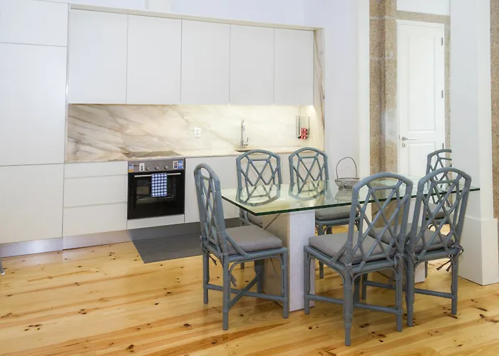 Liiiving In | Secret Terrace * ポルト