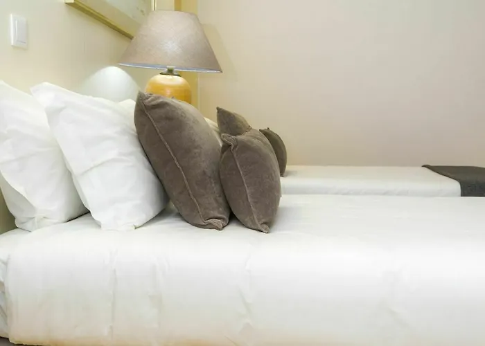 Liiiving In | Secret Terrace * ポルト